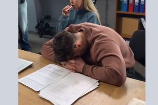 Szok! Monika Miller na planie serialu u boku Piotra Mroza! Mamy zdjęcia