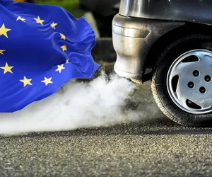 Zakaz sprzedaży nowych aut spalinowych w UE!