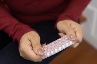 Nie wszystkie tabletki antykoncepcyjne są bezpieczne. Ten popularny składnik może niemal o połowę zwiększać ryzyko raka piersi