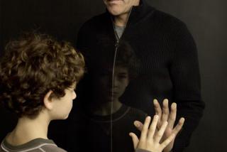 Touch. Jake (David Mazouz), Martin (Kiefer Sutherland)