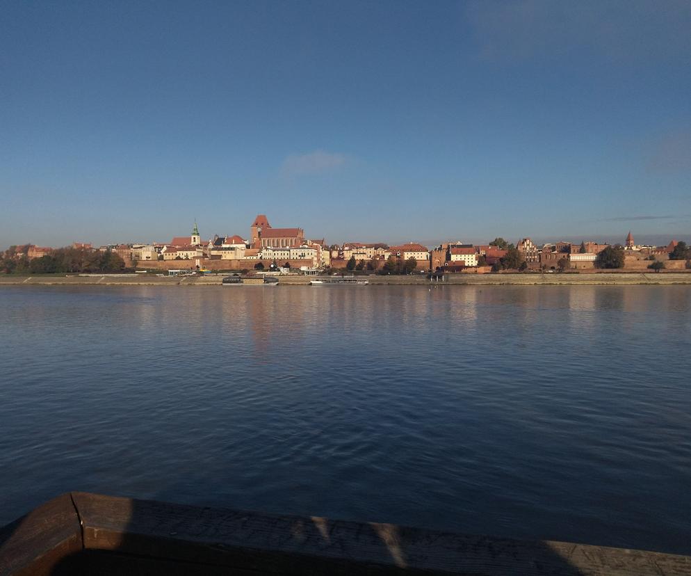 Panorama Torunia jednak niezagrożona? Budowa pawilonów na Bulwarze Filadelfijskim ma być kontynuowana