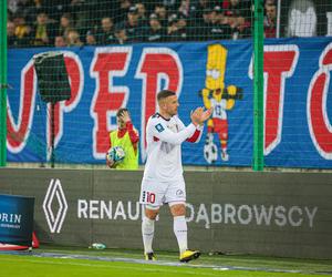 Lukas Podolski o swej piłkarskiej przyszłości: „Gdyby tak wyłożyli fajną kasę…”