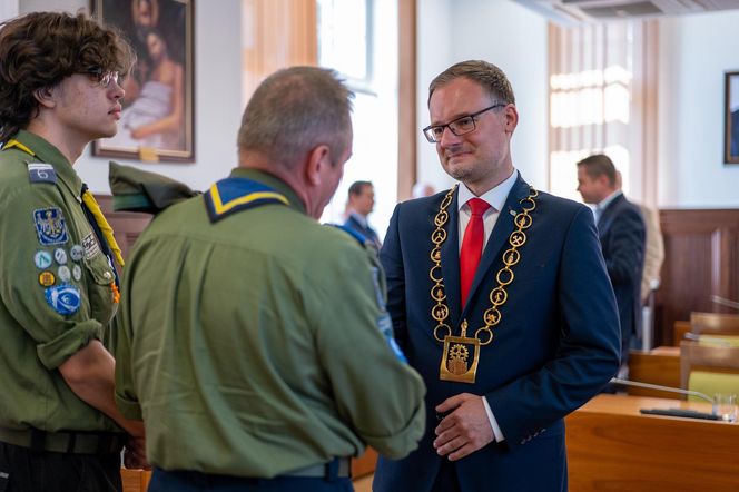 Zaprzysiężenie nowego prezydenta Zabrza. Kamil Żbikowski złożył ślubowanie i zwrócił się do mieszkańców