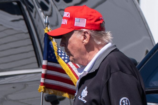 "Trump nie żyje". Szokujace plotki w sieci.