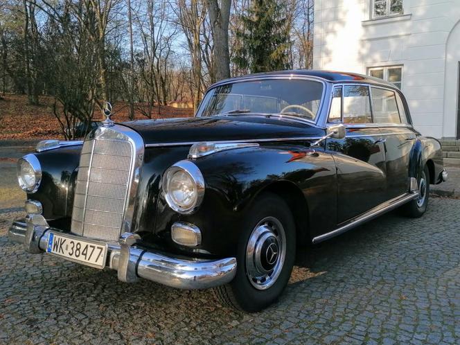 Rządowy Mercedes-Benz 300d Adenauer na sprzedaż