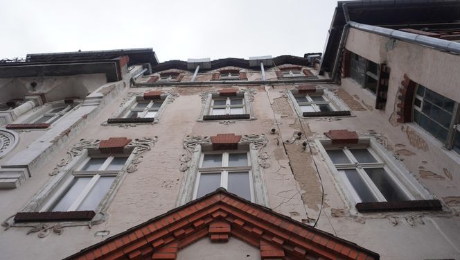 Zabytkowa kamienica w Olsztynie na sprzedaż. To największy pustostan w centrum miasta