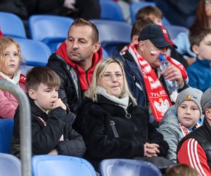 Kibice na meczu Polska -Nowa Zelandia na Stadionie Śląskim