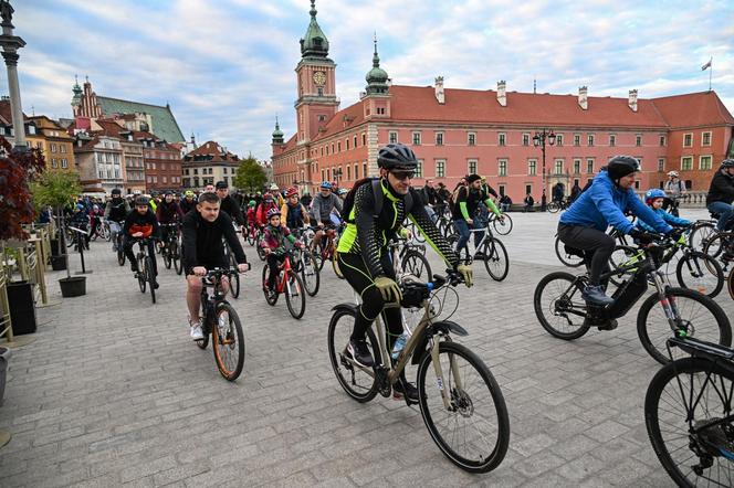 Rowerowa Masa Krytyczna na ulicach Warszawy