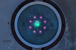 Bastion Sakwowy coraz piękniejszy! Tak prezentuje się wieczorową porą [ZDJĘCIA]