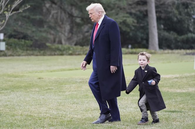 Trump robi za niańkę dla syna Muska! Zdjęcia mówią same za siebie