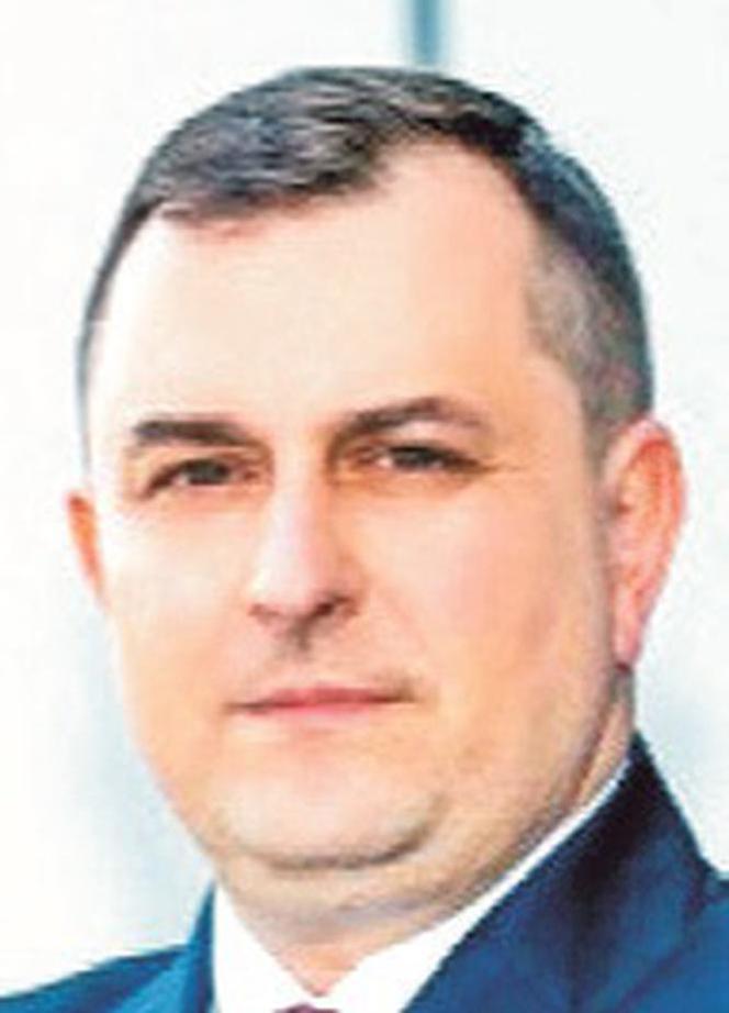 DARIUSZ FORMELA, prezes Black Red White