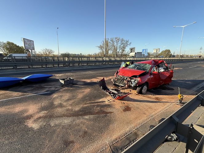 Tragiczny wypadek na S8 w Warszawie. Jedna osoba nie żyje, duże utrudnienia!