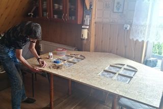 Iga, zrobiłem dla ciebie rakietę z 7030 zapałek. Niepełnosprawny artysta spod Bydgoszczy jest wielkim fanem polskiej tenisistki