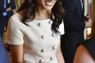 Rozpromieniona Meghan Markle na gali z królową i księciem Williamem