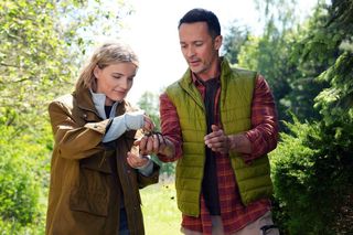 Barwy szczęścia, odcinek 3253: Janka umówi się z Mariuszem! Wykorzysta to, że Kasia wyjedzie z Brzezin - ZDJĘCIA