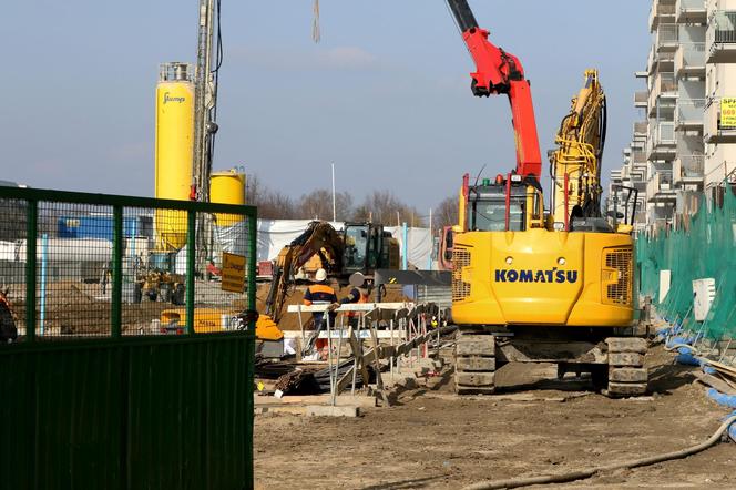 Metro na Karolin. Brakuje jednej działki. Wkrótce egzekucja komornicza