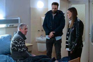 	Pierwsza miłość odc. 3792. Marta (Honorata Witańska), Arek (Dariusz Wieteska), Jerzy (Grzegorz Wons) - ojciec Marty