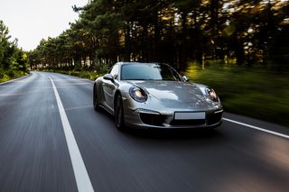 Quiz. Rozpoznaj auto jedynie po fragmencie zdjęcia. Trudne zadanie, z którym poradzą sobie prawdziwi fani motoryzacji 