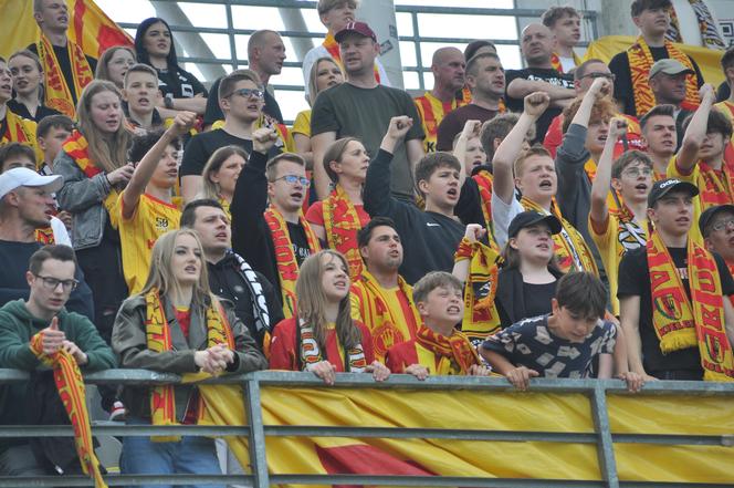 Korona Kielce - Ruch Chorzów. Zdjęcia kibiców na Suzuki Arenie