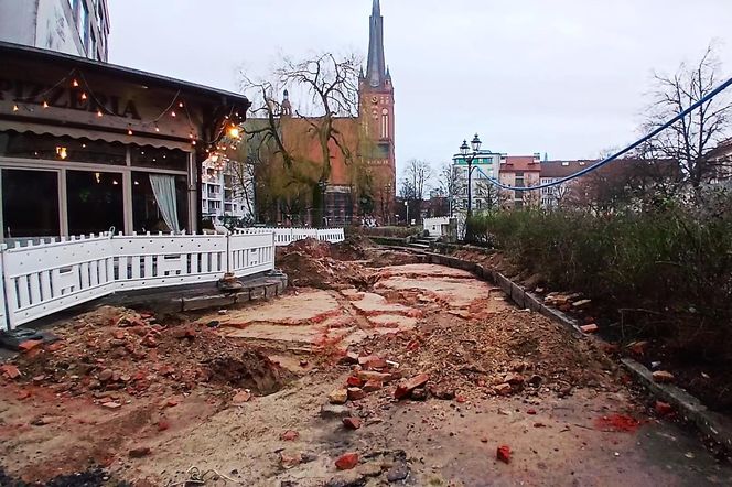 Odkrycia na placu Orła Białego