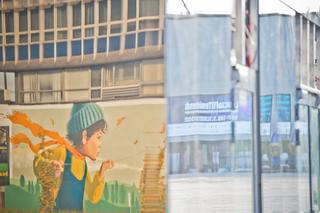 Poznań ma nowy mural. Przedstawia chłopca z latawcem