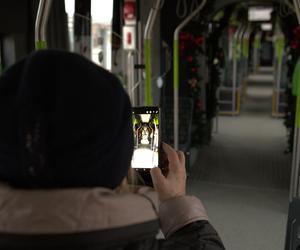 Świąteczny tramwaj jeździ po Olsztynie [ZDJĘCIA]