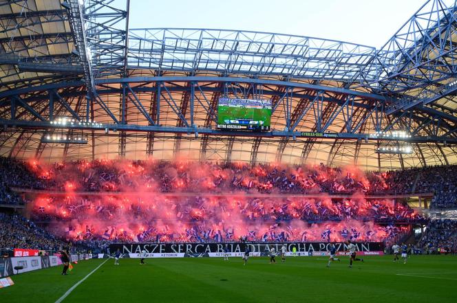 Lech Poznań - Legia Warszawa. Zdjęcia kibiców