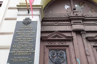 W tej kamienicy działał polski Bond, James Bond. Ten oficer wywiadu AK działał w przebraniu niemieckiego generała! 