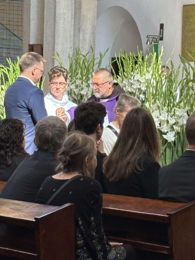 Szymon Hołownia na pogrzebie Stanisława Sojki