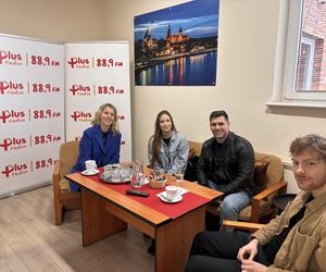 Organizatorzy koncertu dla Jakuba Znojka w Radiu Plus