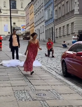 Papiery na szczęście. Adriana Kalska