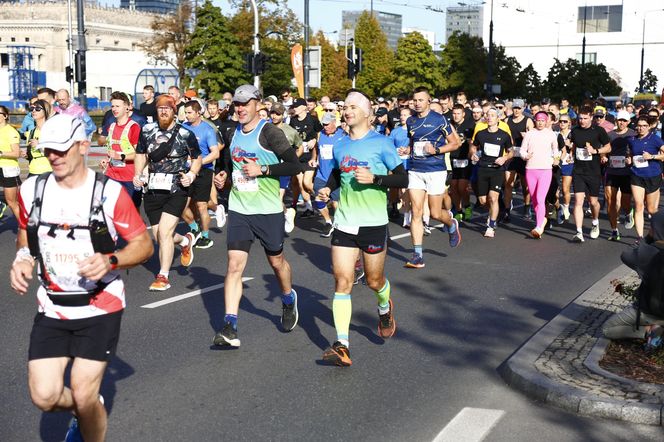 Uczestnicy 46. edycji Nationale-Nederlanden Maratonu Warszawskiego