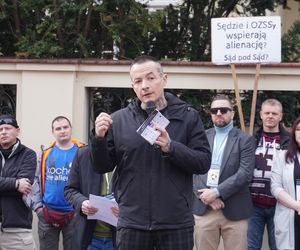 Protest rodziców i dziadków w Warszawie (7.03.2025)