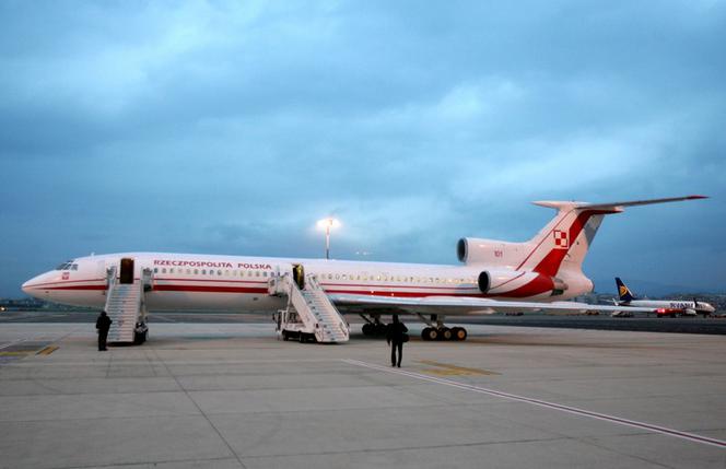 Tu-154 M na lotnisku Okęcie 