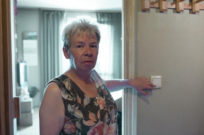 WARSZAWA OSZCZĘDZA PRĄD.