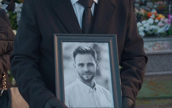 Na sygnale, odc. 707. Kuba Szczęsny (Wojciech Zygmunt) - pogrzeb