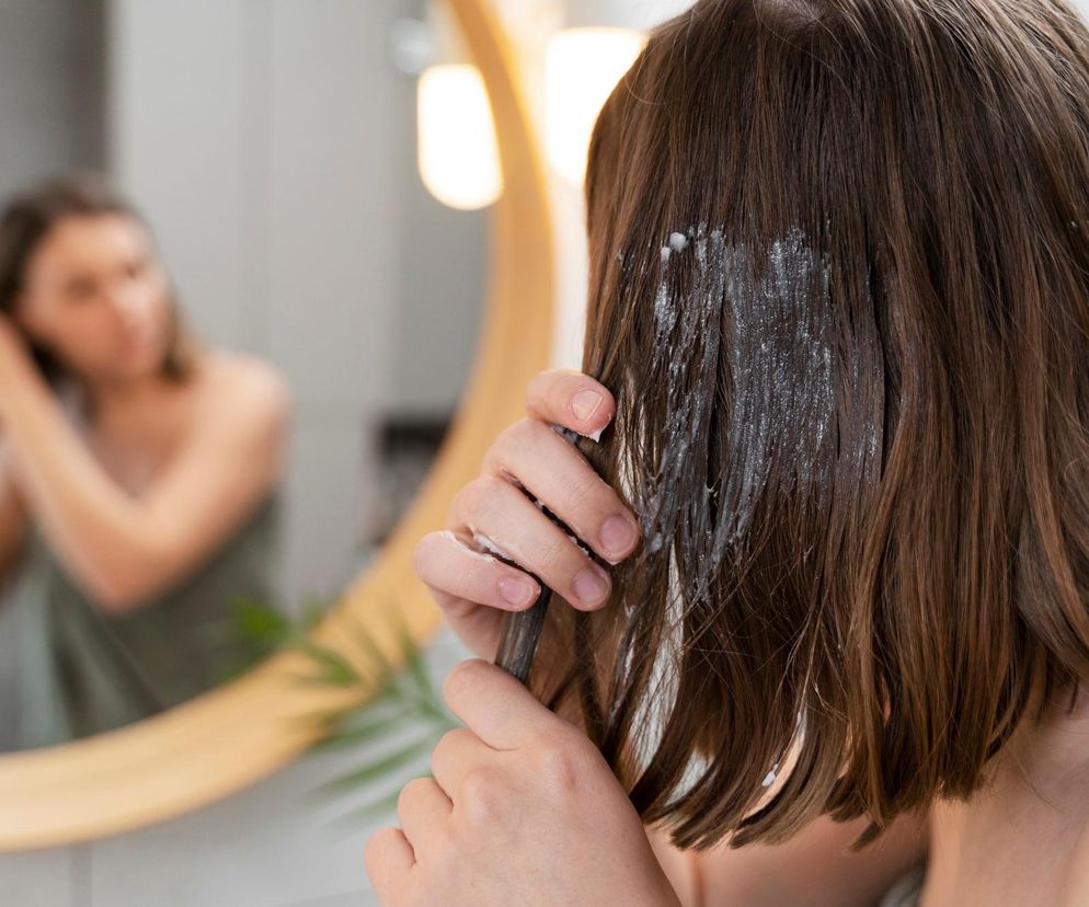 Hair skincare krok po kroku. Wyjaśniamy, jak pielęgnować skórę głowy. I dlaczego warto 