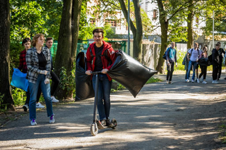 Bydgoszcz: wspólne sprzątanie i eko-piknik. „Wszystkie śmieci są nasze” [GALERIA]