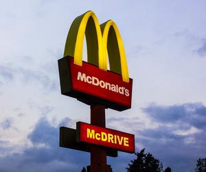Godziny otwarcia McDonald's 15 sierpnia