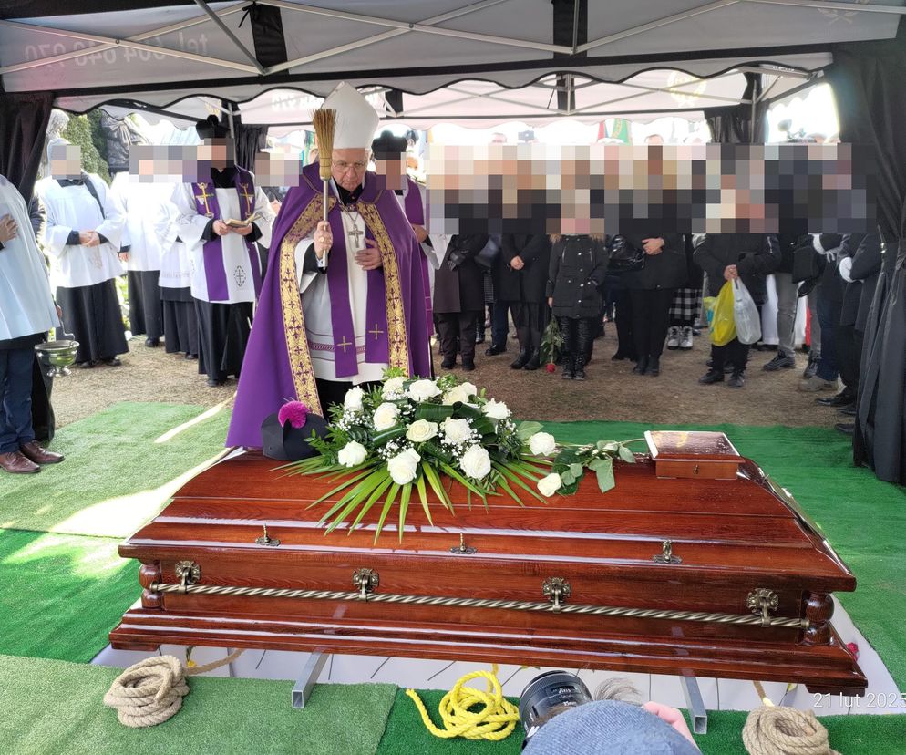 Pogrzeb ks. Grzegorza z Kłobucka. Ważne słowa arcybiskupa Depo. Powiedział to w obecności rodziny zabójcy