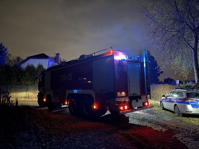 Zwęglone ciało człowieka w spalonym budynku. Tragiczny pożar w Warszawie