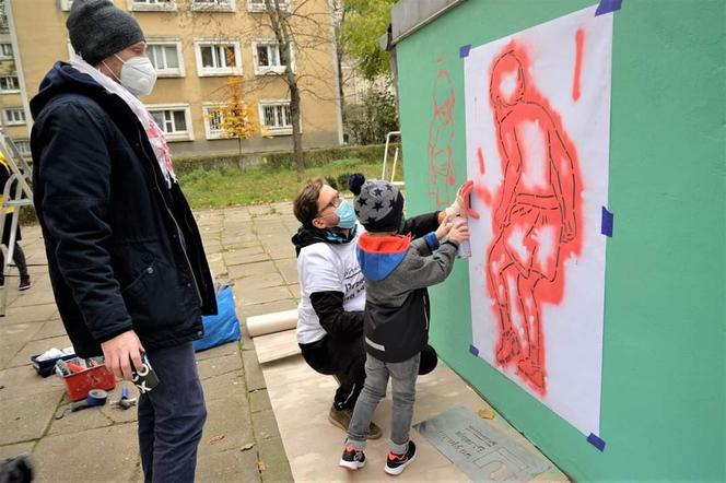 "Dzieci Muranowa" - wyjątkowy mural, który powstał na podstawie archiwalnych zdjęć!