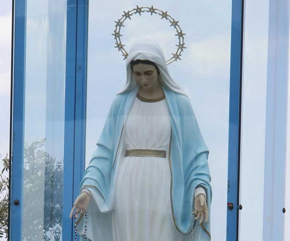 Figura Matki Boskiej mówiła i rozmnażała pizzę?! Watykan zabiera głos