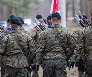 Wojsko ruszyło z powołaniami do armii. Wiemy, kto na pewno nie otrzyma przydziału mobilizacyjnego!