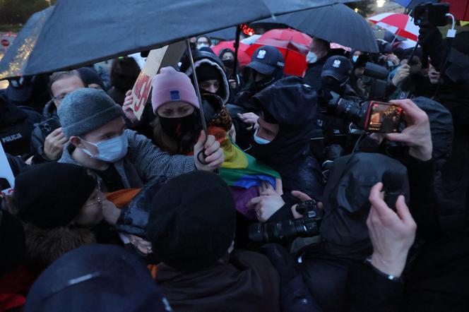 Manifestacje przeciw Lex Czarnek