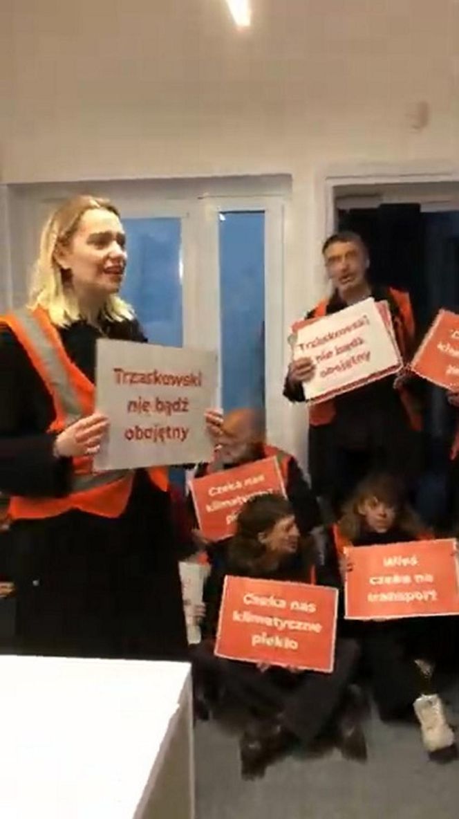 Ostatnie Pokolenie okupuje sztab Rafała Trzaskowskiego!   