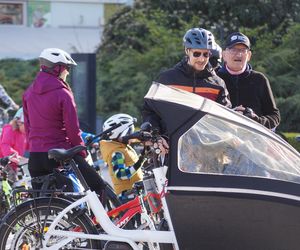 Rowerowa radość i ognisko na mecie. Rodzinna Masa Krytyczna przejechała przez Bydgoszcz