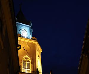 W Noc Muzeów 2024 za darmo zwiedzisz Wieżę Trynitarską w Lublinie. Zobaczysz też iluminację, jakiej jeszcze nie było! 