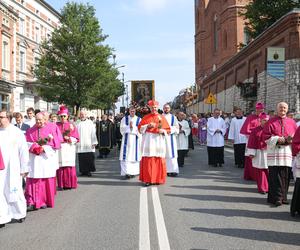 Tysiące kobiet i dziewcząt na pielgrzymce do Piekar Śląskich. Jestem w Kościele, więc idę