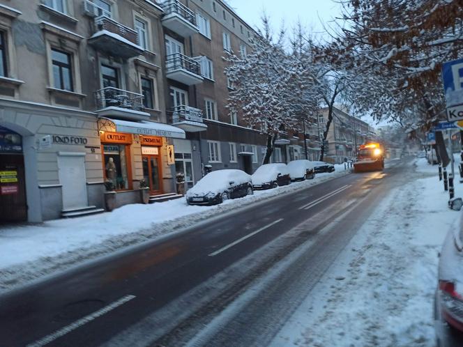 Drogowcy odśnieżają Lublin